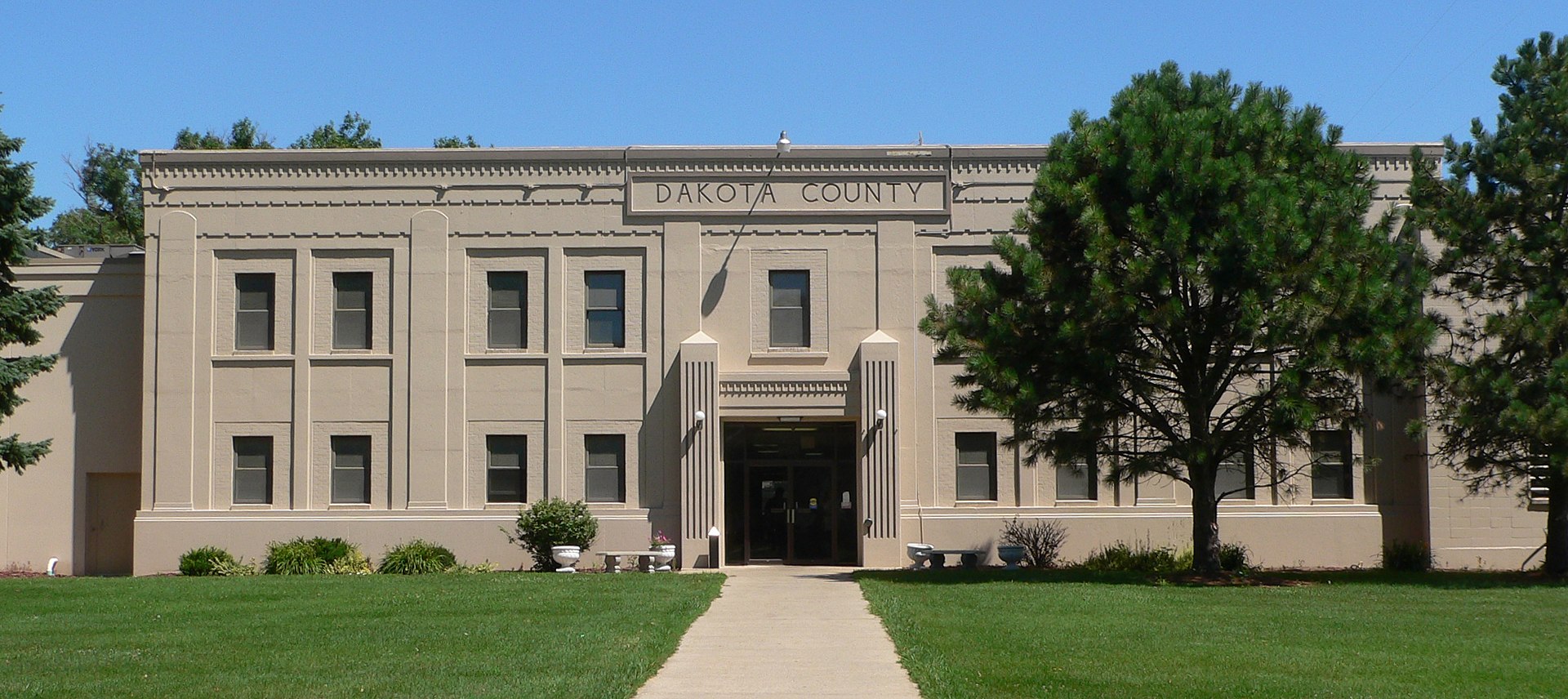 Dakota_County_Courthouse