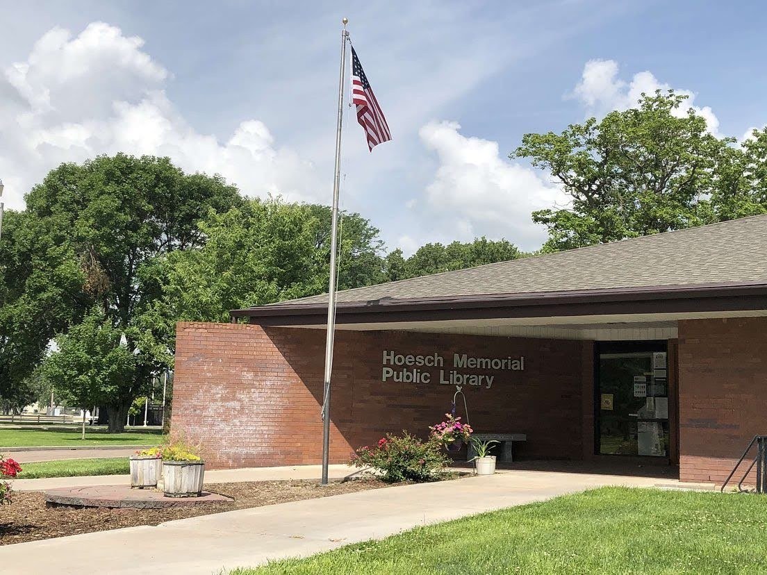 Hoesch Memorial Public Library – Alma Hoesch Memorial Public Library – Alma