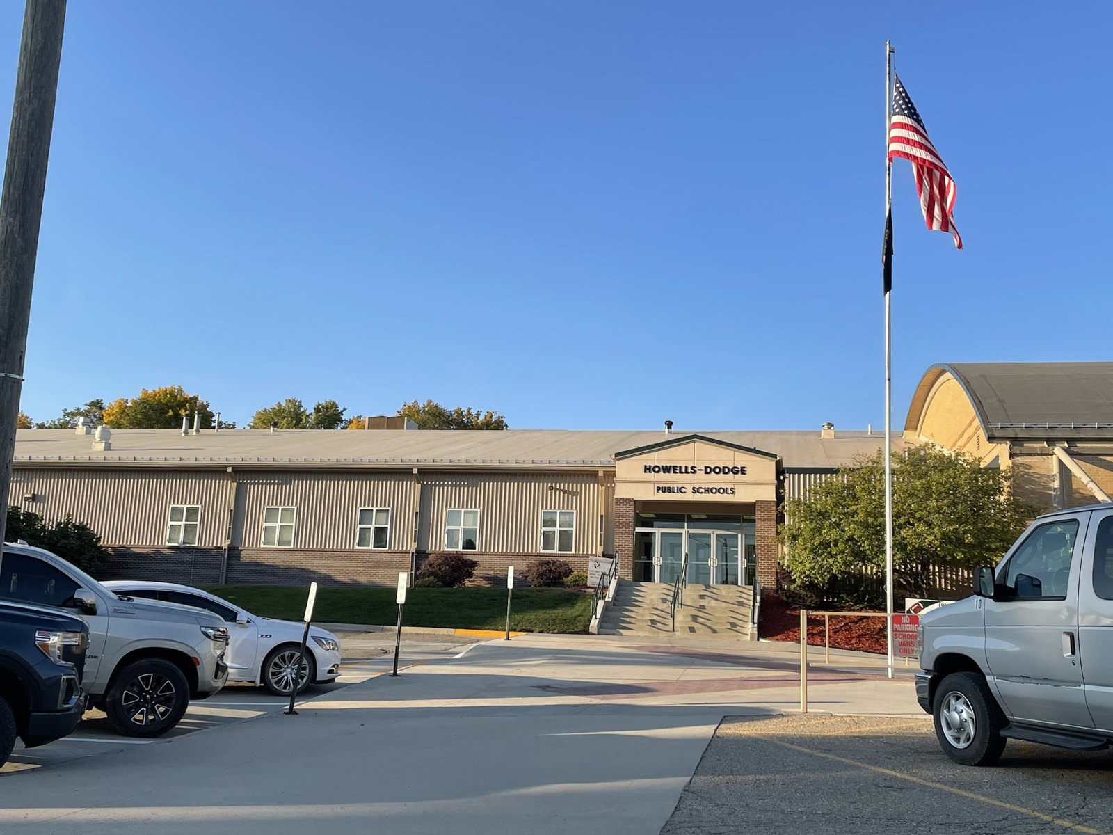 Howells-Dodge Consolidated Schools