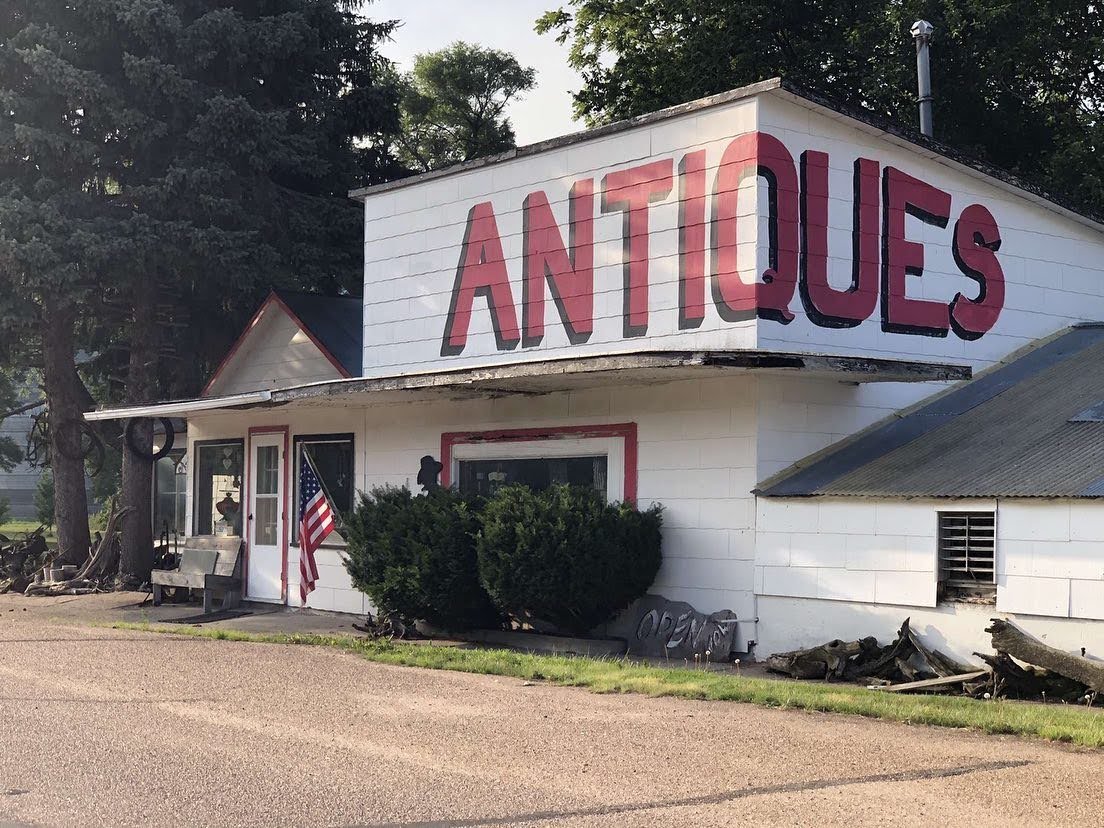 Antiques shop, Holbrook, Nebraska