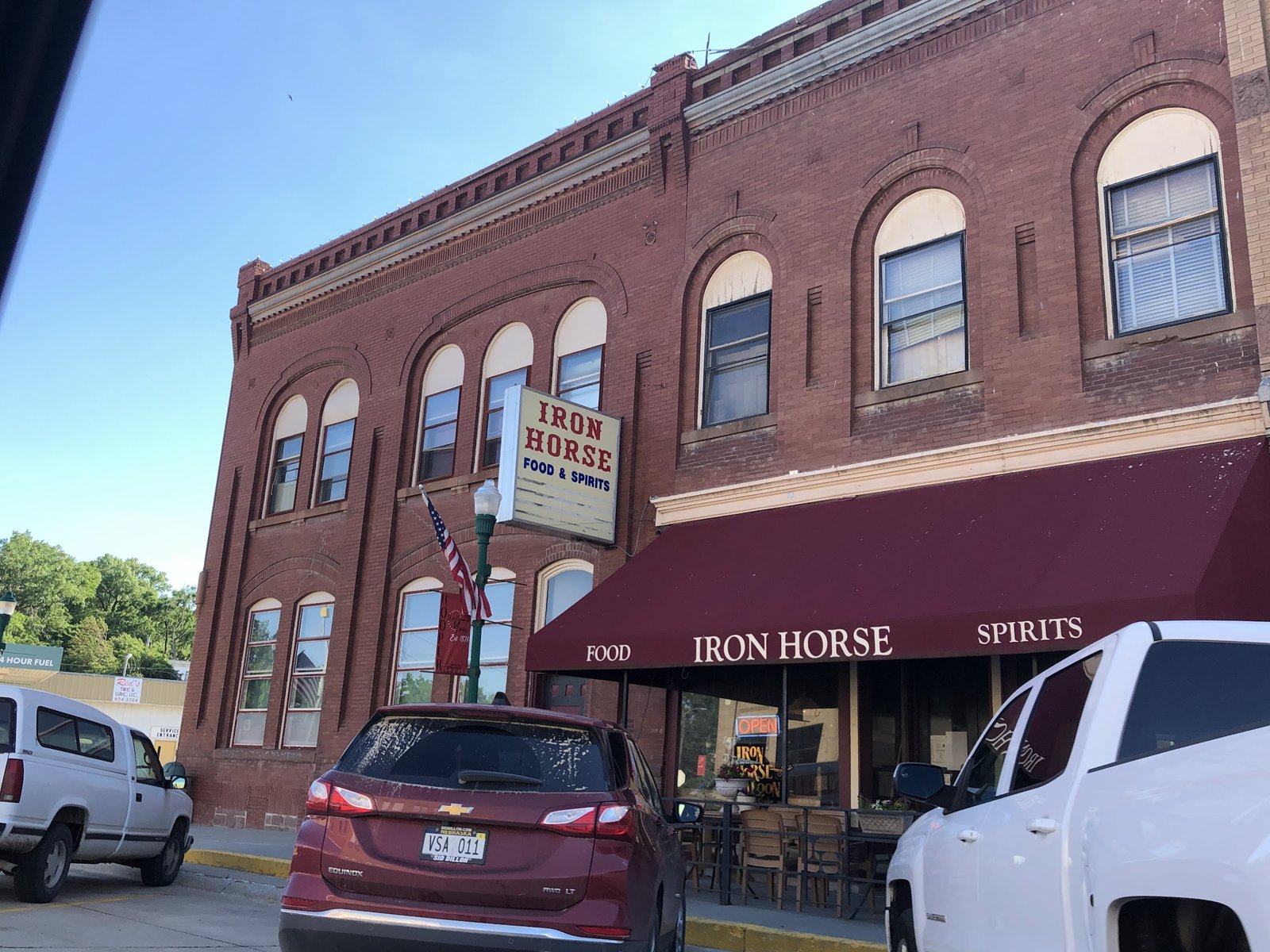 Iron Horse Food & Spirits