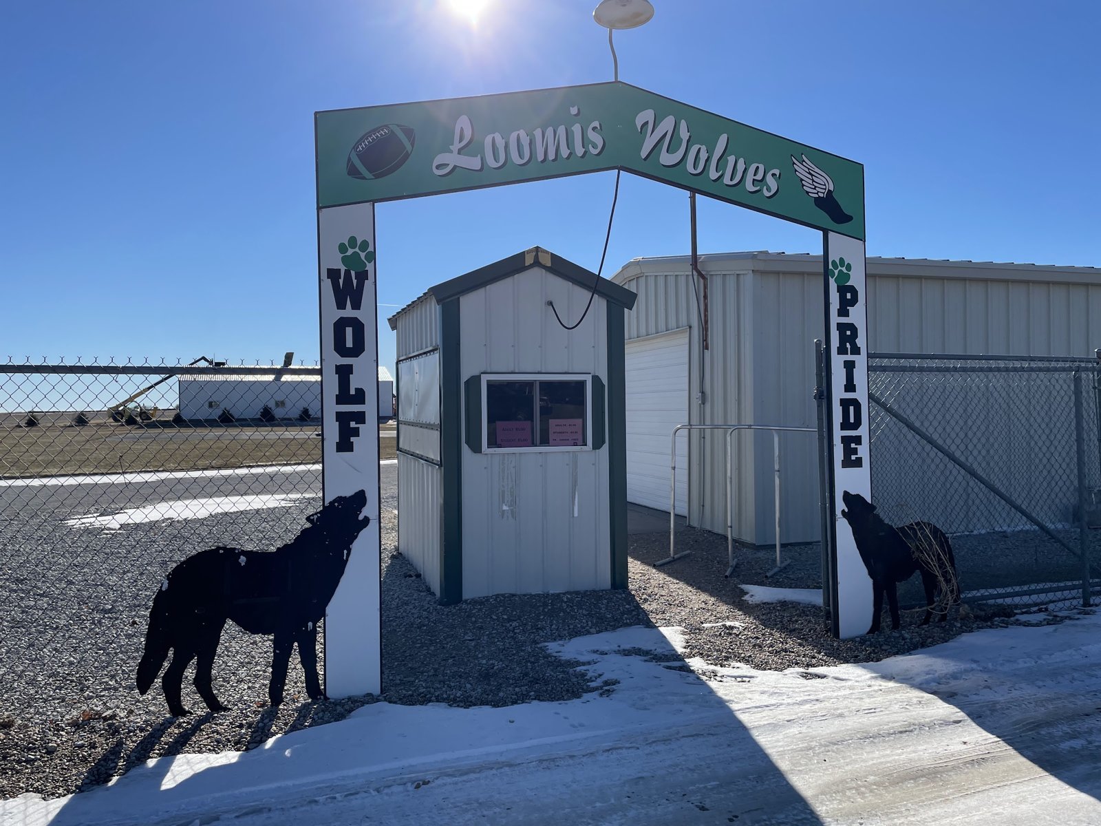 Loomis Wolves arch, Loomis, Nebraska