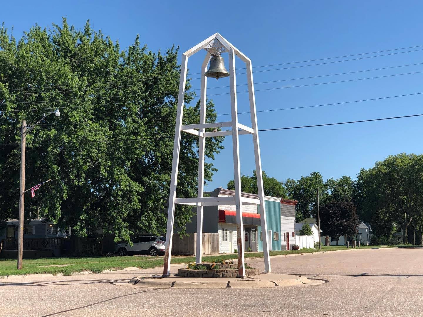 Bell monument, Phillips, Nebraska