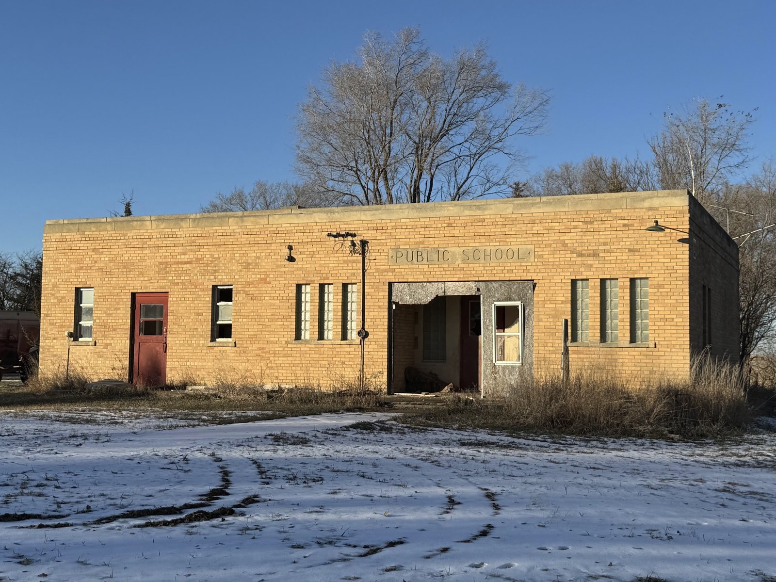 Old public school, Sholes, Nebraska